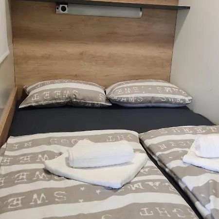אתר קמפינג Mobile Livanda